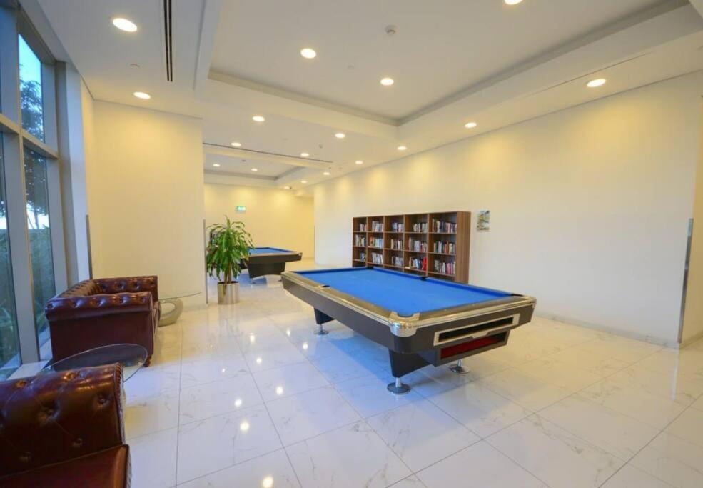 Cozy 1Br In Iconic Tower Apartment อาบูดาบี ภายนอก รูปภาพ